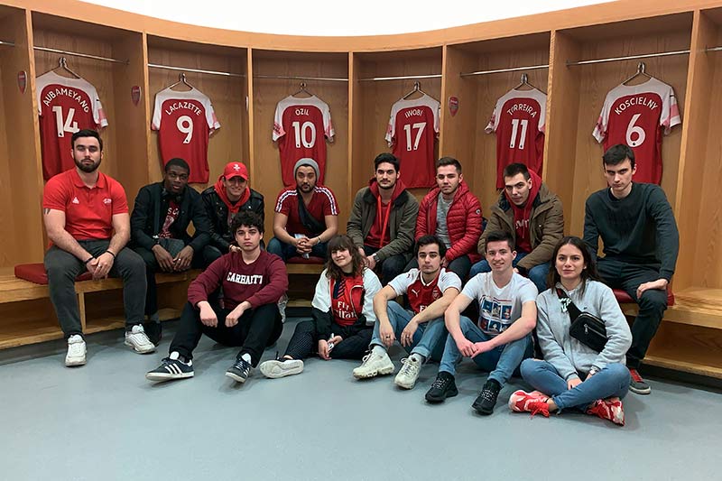 Les B1 de l'ESG Sport visitent le stade d'Arsenal