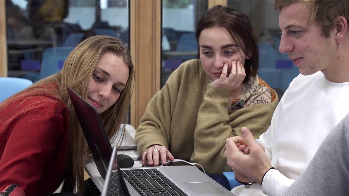 Nos formations post-bac hors Parcoursup Nos formations post-bac hors Parcoursup